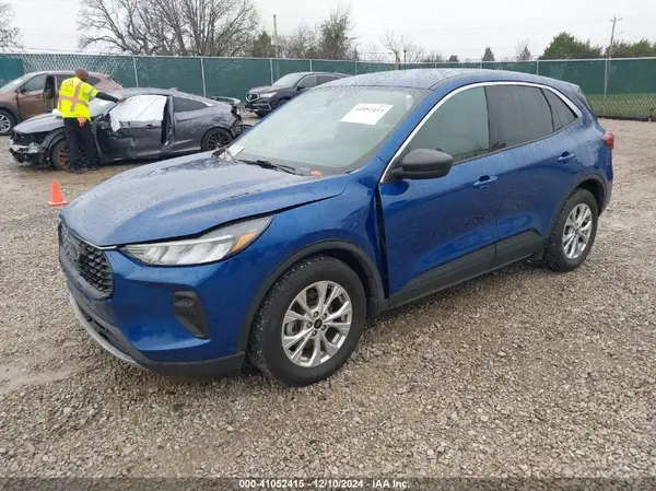 1FMCU0GN4PUA18891 2023 FORD ESCAPE - Image 2