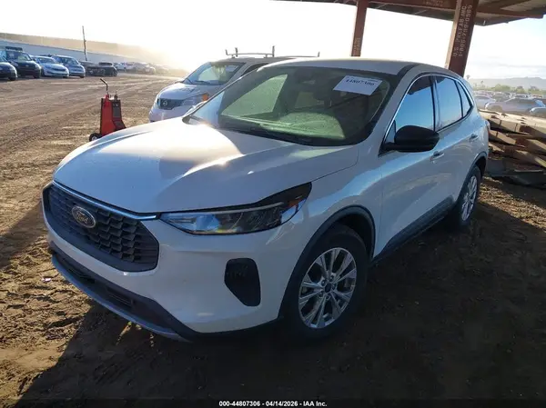 1FMCU0GN4PUA31835 2023 FORD ESCAPE - Image 2