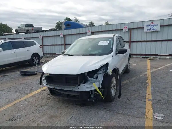 1FMCU0GN4RUA09501 2024 FORD ESCAPE - Image 2