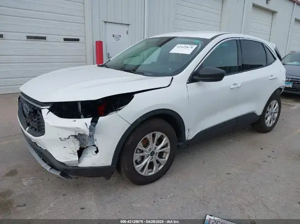 1FMCU0GN4RUB47586 2024 FORD ESCAPE - Image 2