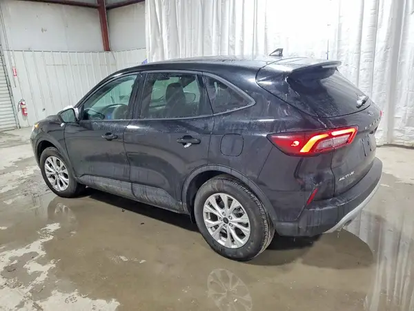 1FMCU0GN4SUB00984 2025 FORD ESCAPE - Image 2