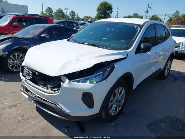 1FMCU0GN4TUA24216 2026 FORD ESCAPE - Image 2