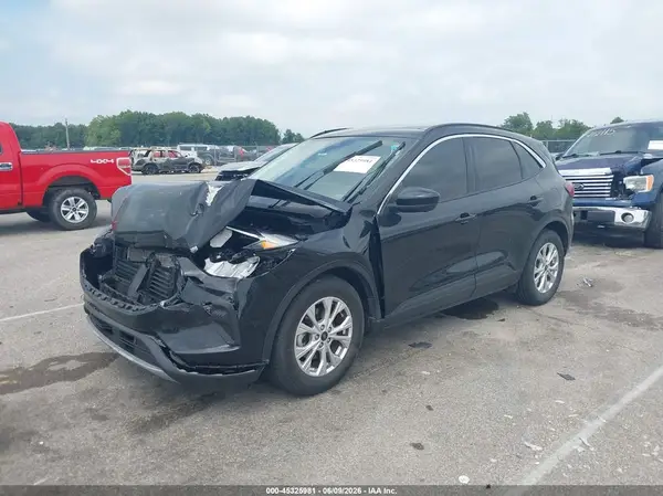 1FMCU0GN5PUB04257 2023 FORD ESCAPE - Image 2