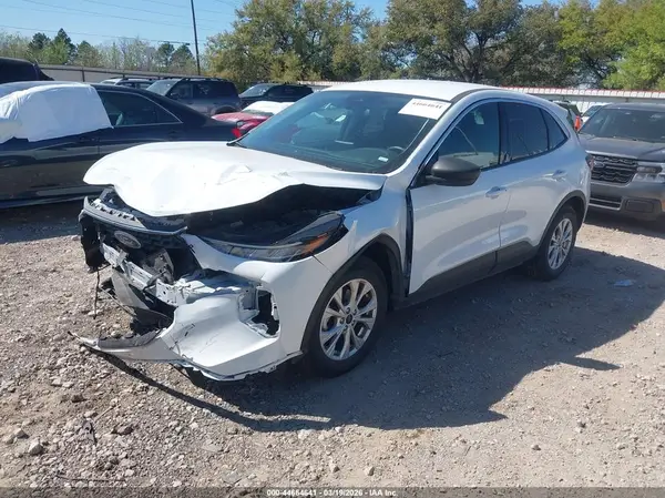 1FMCU0GN5RUA96826 2024 FORD ESCAPE - Image 2