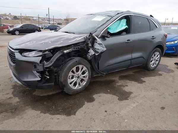 1FMCU0GN5RUB52909 2024 FORD ESCAPE - Image 2