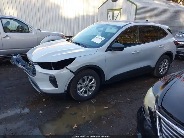 1FMCU0GN5SUA58745 2025 FORD ESCAPE - Image 2