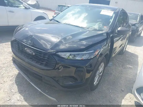 1FMCU0GN5SUA63430 2025 FORD ESCAPE - Image 2