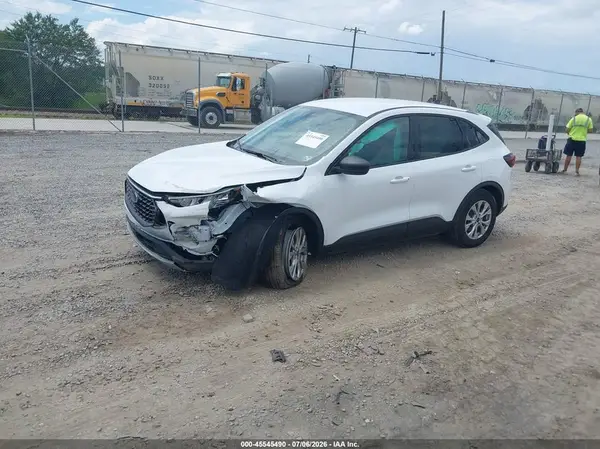 1FMCU0GN5TUA16478 2026 FORD ESCAPE - Image 2