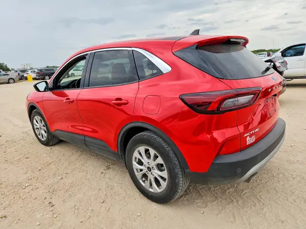 2024 FORD ESCAPE COPART lot 67412316 auction photo 2