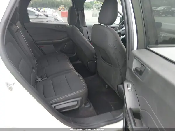 1FMCU0GN6RUA64256 2024 FORD ESCAPE - Image 8