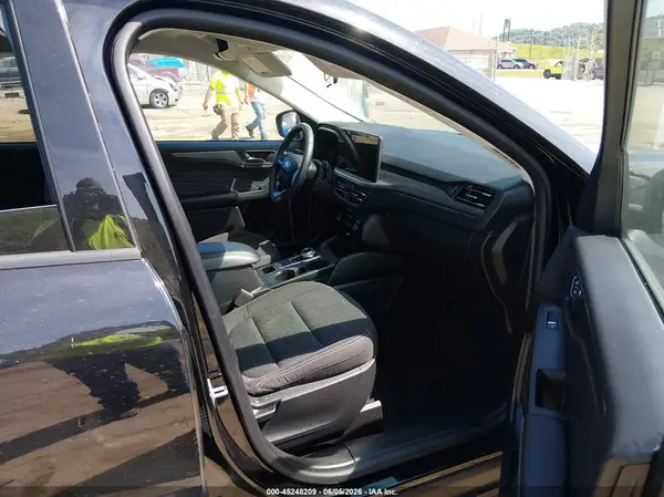 2024 FORD ESCAPE IAAI lot 45248209 auction photo 5