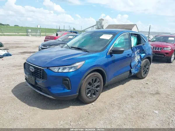 1FMCU0GN7PUA13054 2023 FORD ESCAPE - Image 2