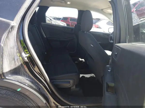 1FMCU0GN7PUB06978 2023 FORD ESCAPE - Image 8