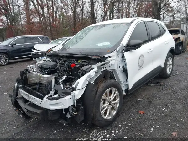 1FMCU0GN7RUA11422 2024 FORD ESCAPE - Image 2
