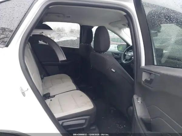1FMCU0GN7RUA11422 2024 FORD ESCAPE - Image 8