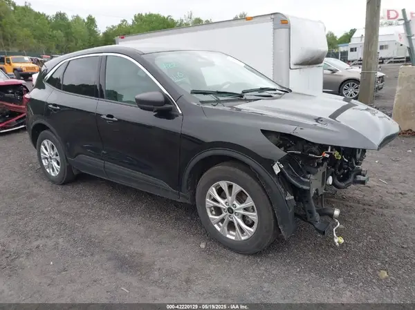 1FMCU0GN7RUA18967 2024 FORD ESCAPE - Image 1