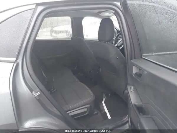 1FMCU0GN7RUA26065 2024 FORD ESCAPE - Image 8