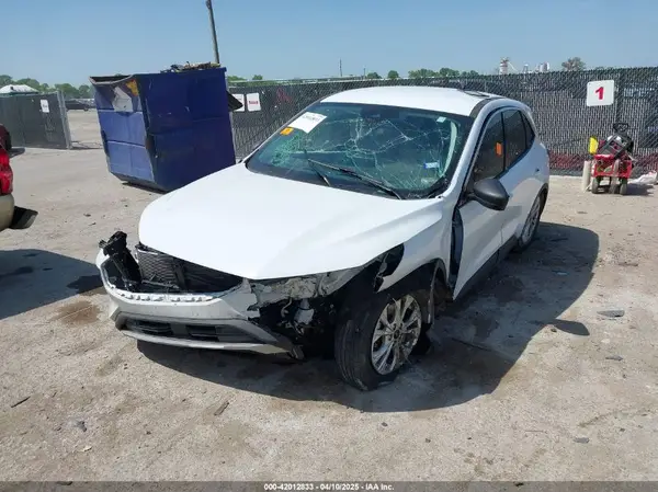 1FMCU0GN8RUA59771 2024 FORD ESCAPE - Image 2
