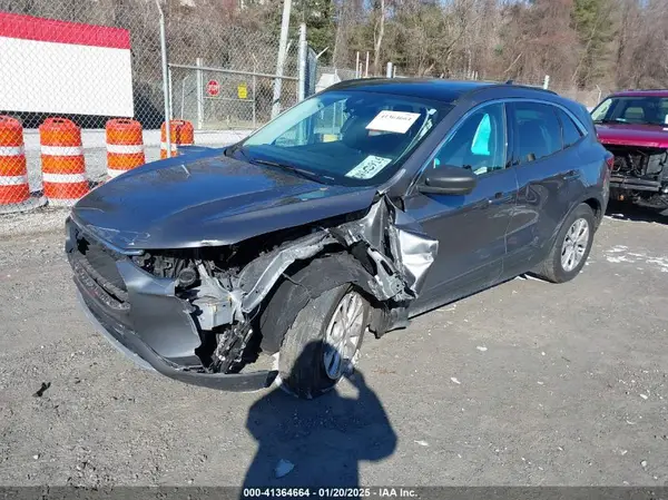 1FMCU0GN9PUB17965 2023 FORD ESCAPE - Image 2