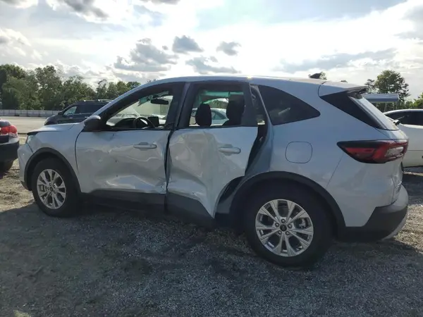 1FMCU0GN9SUA05532 2025 FORD ESCAPE - Image 2