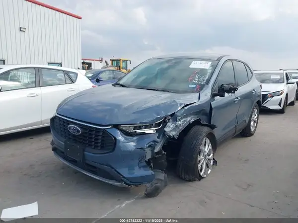 1FMCU0GN9SUA26896 2025 FORD ESCAPE - Image 2