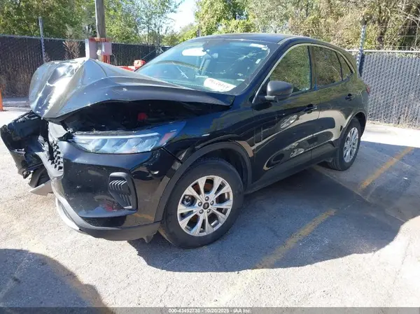 1FMCU0GNXRUA25735 2024 FORD ESCAPE - Image 2