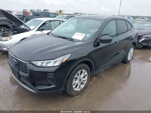 1FMCU0GNXSUA42718 2025 FORD ESCAPE - Image 2