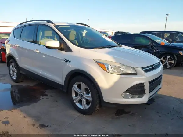 1FMCU0GX0GUA09817 2016 FORD ESCAPE - Image 1