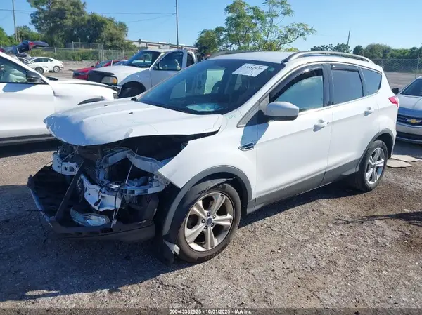 1FMCU0GX0GUA61254 2016 FORD ESCAPE - Image 2