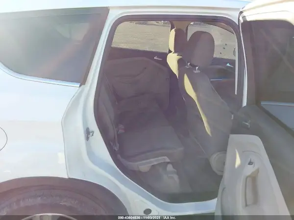 1FMCU0GX0GUB03695 2016 FORD ESCAPE - Image 8