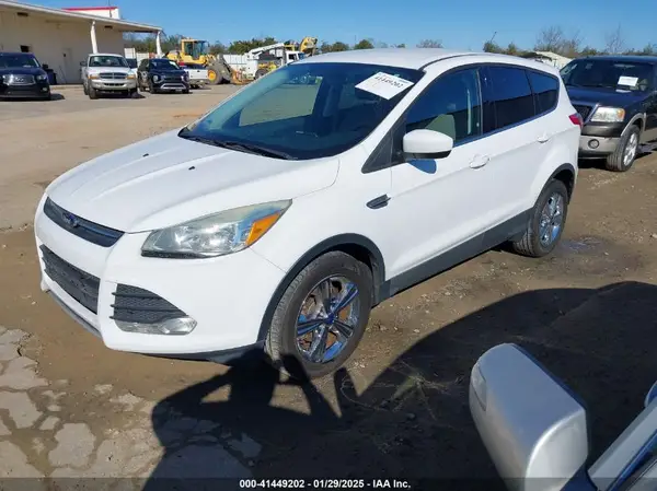 1FMCU0GX0GUB13983 2016 FORD ESCAPE - Image 2