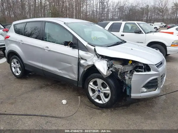 1FMCU0GX0GUB31769 2016 FORD ESCAPE - Image 1