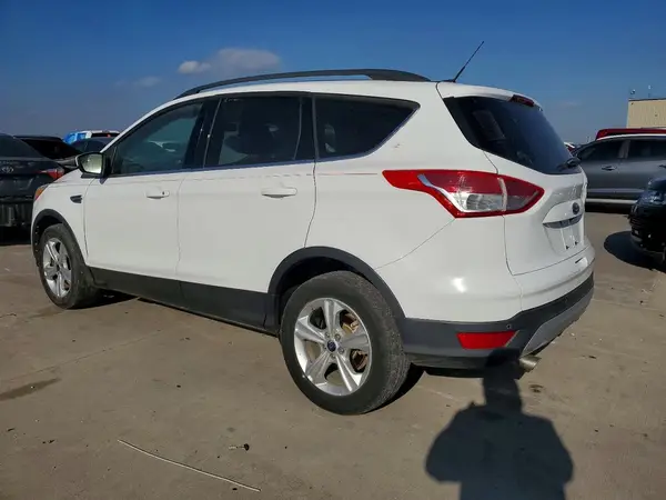 1FMCU0GX0GUB94824 2016 FORD ESCAPE - Image 2