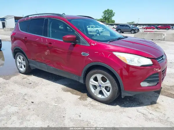 1FMCU0GX1GUA10118 2016 FORD ESCAPE - Image 1