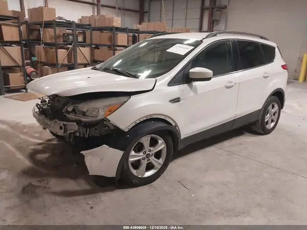 1FMCU0GX1GUB58558 2016 FORD ESCAPE - Image 2