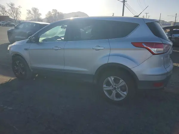 1FMCU0GX1GUB60469 2016 FORD ESCAPE - Image 2