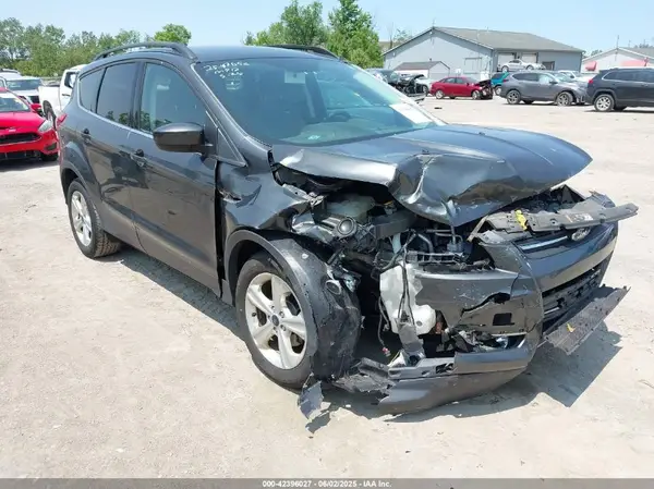 1FMCU0GX1GUB92838 2016 FORD ESCAPE - Image 1