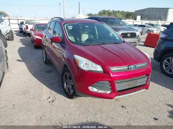 1FMCU0GX1GUC58045 2016 FORD ESCAPE - Image 1