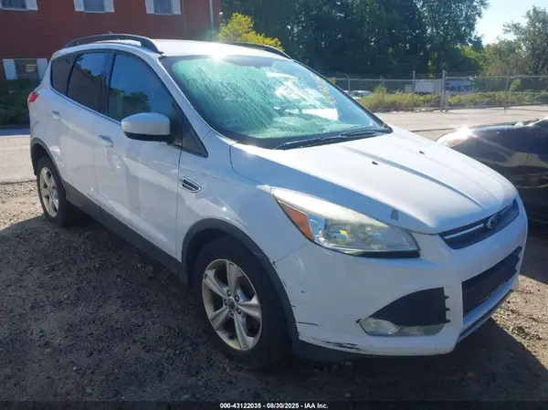 1FMCU0GX1GUC67554 2016 FORD ESCAPE - Image 1