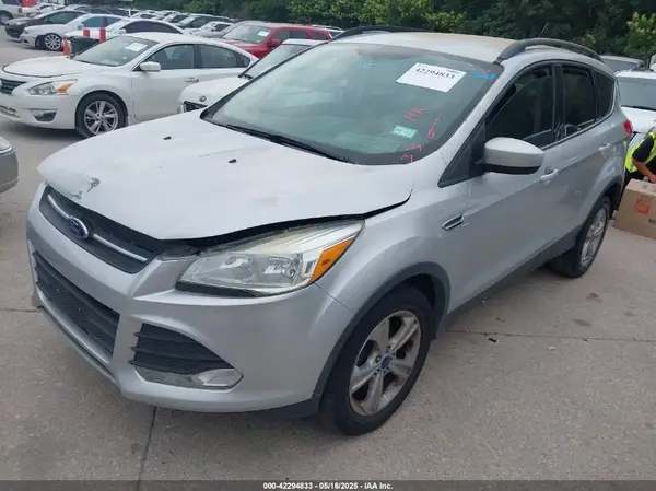 1FMCU0GX2GUA03405 2016 FORD ESCAPE - Image 2