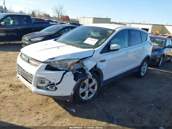 1FMCU0GX2GUA51101 2016 FORD ESCAPE - Image 2