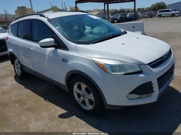 1FMCU0GX2GUA55309 2016 FORD ESCAPE - Image 1