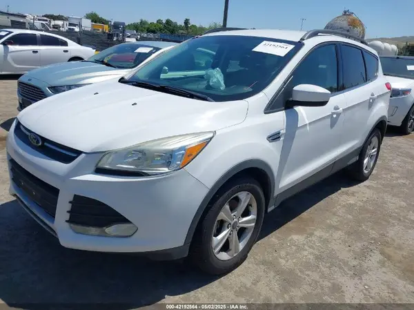1FMCU0GX2GUA55309 2016 FORD ESCAPE - Image 2