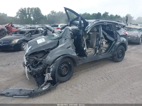 1FMCU0GX2GUA79139 2016 FORD ESCAPE - Image 2