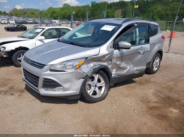 1FMCU0GX2GUA81893 2016 FORD ESCAPE - Image 2