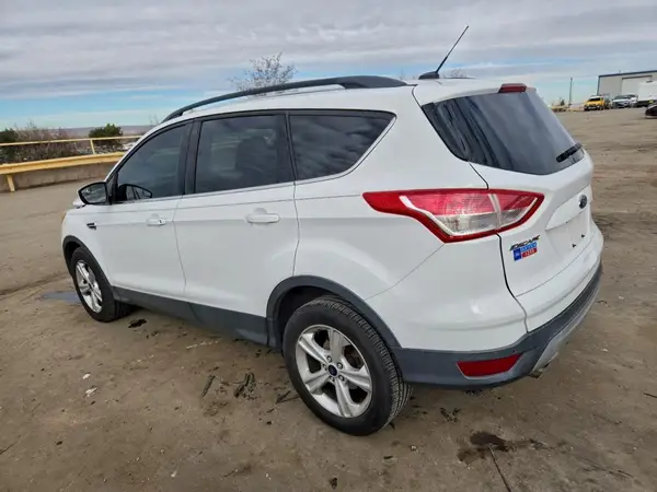 1FMCU0GX2GUA83322 2016 FORD ESCAPE - Image 2