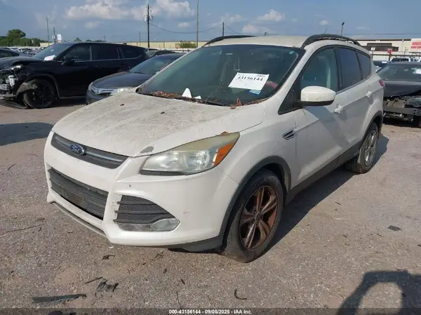 1FMCU0GX2GUB96624 2016 FORD ESCAPE - Image 2