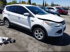 1FMCU0GX2GUC30464 2016 FORD ESCAPE