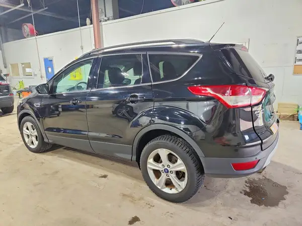 1FMCU0GX3GUB43544 2016 FORD ESCAPE - Image 2