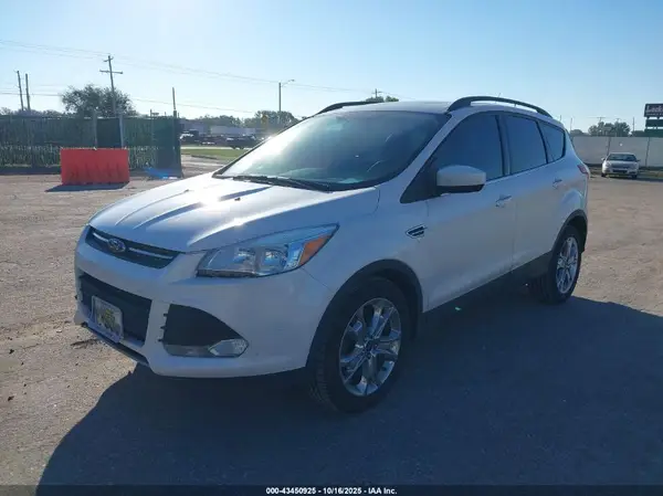 1FMCU0GX3GUB57444 2016 FORD ESCAPE - Image 2